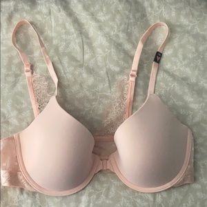 Victoria’s Secret front clasp bra